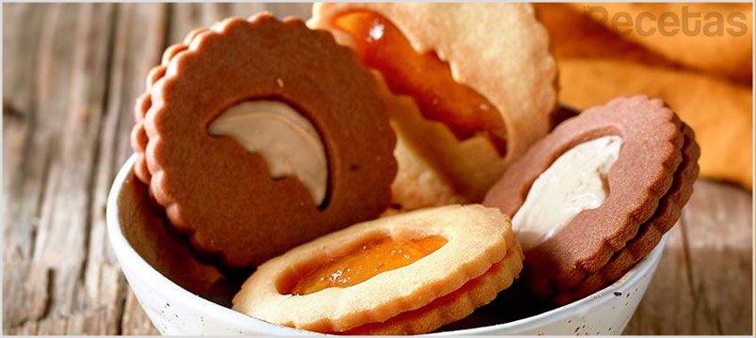 Galletas rellenas de vainilla y cacao